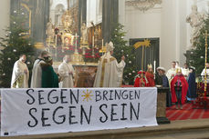 Aussendung der Sternsinger im Hohen Dom zu Fulda (Foto: Karl-Franz Thiede)